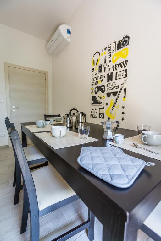 Bologna Butterfly Apartment Lippo Екстериор снимка