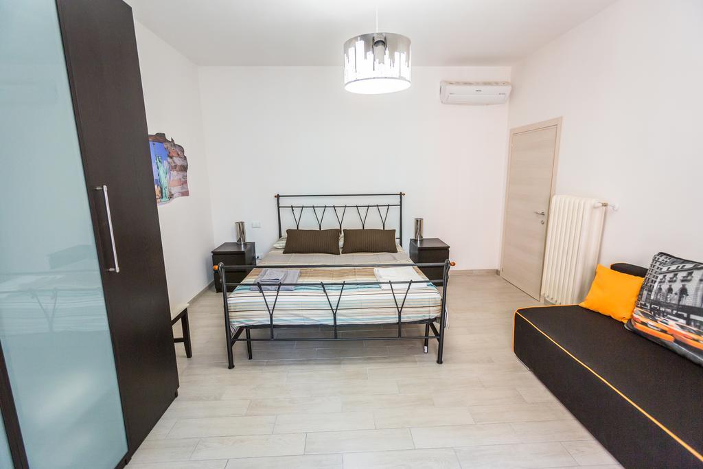 Bologna Butterfly Apartment Lippo Екстериор снимка